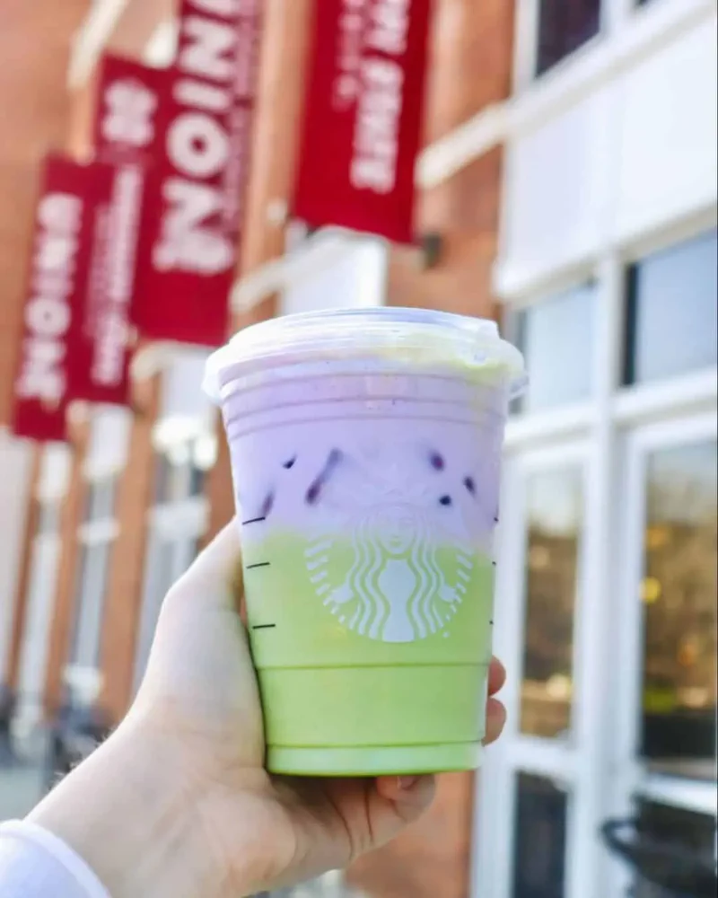 Iced Lavender Cream Oatmilk Matcha