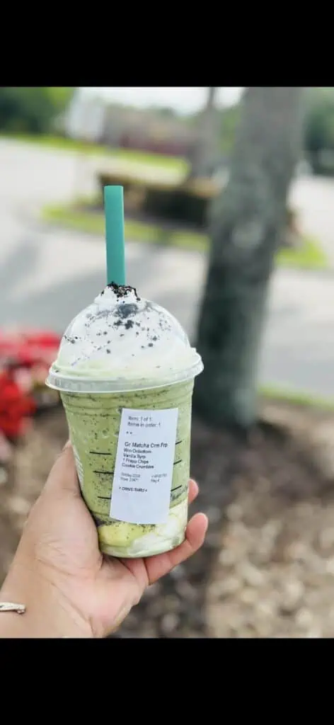 Matcha cookies n cream frappe