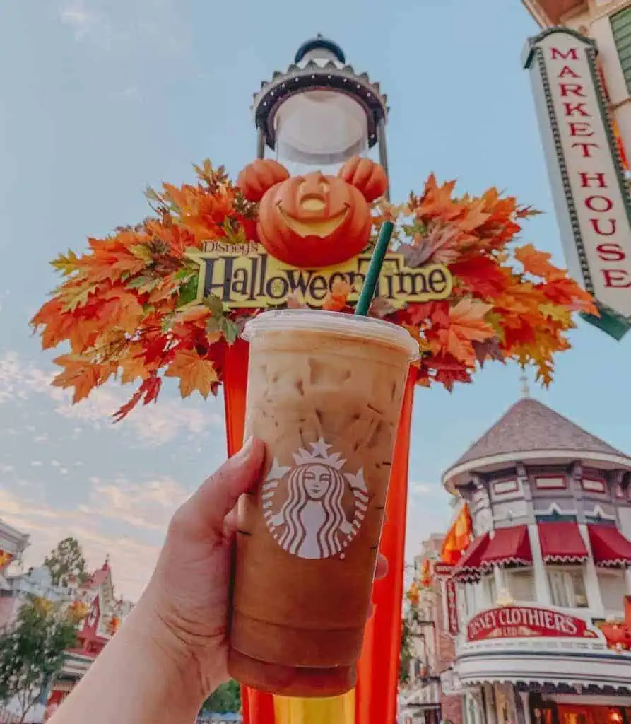 Pumpkin Oat Shaken Espresso