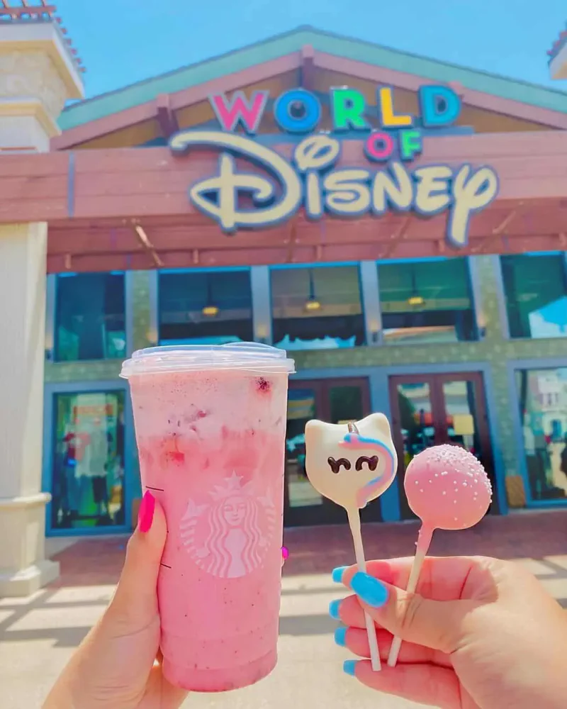 Strawberry Dream Pink Drink