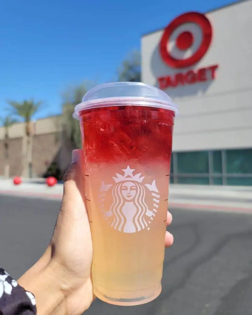 Venti Mango Dragonfruit Lemonade with passion tea on s