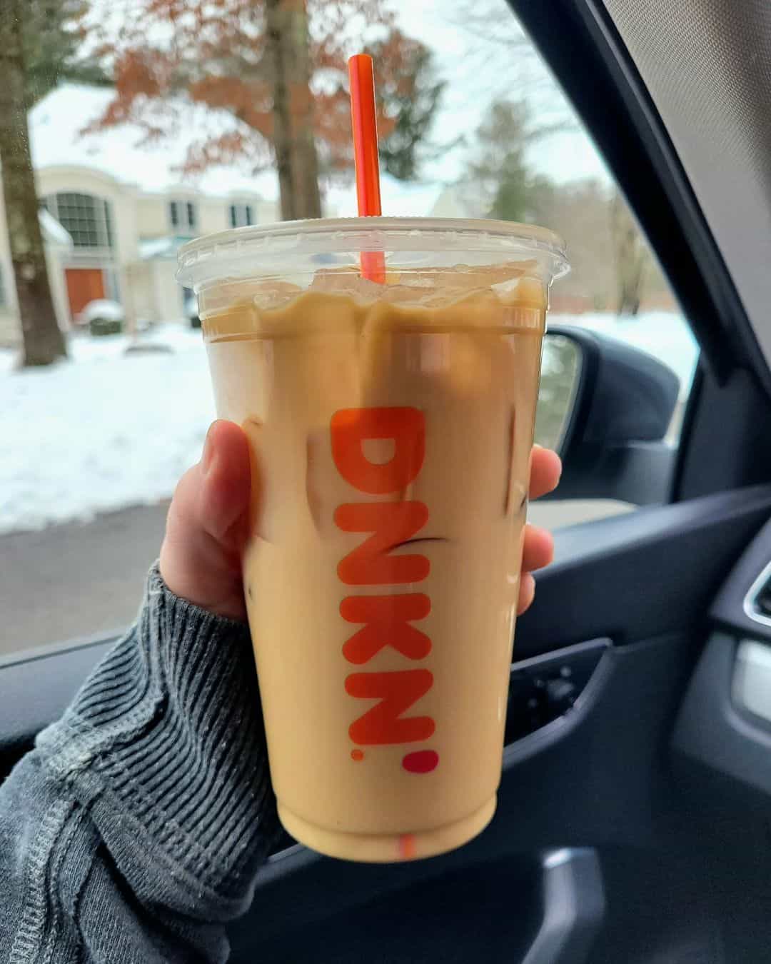 18 Best Coffee Drinks At Dunkin' Donuts (+Secret Menus)