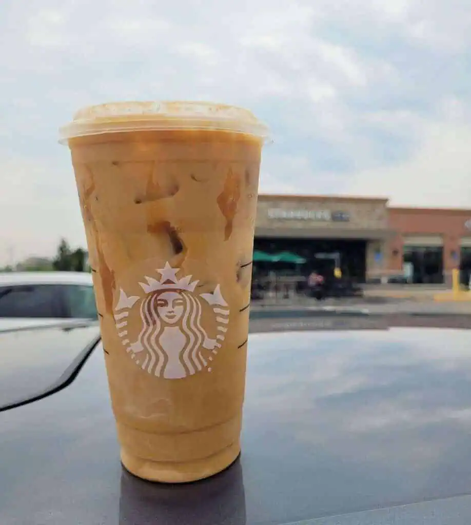 Caramel-Vanilla-Iced-Coffee