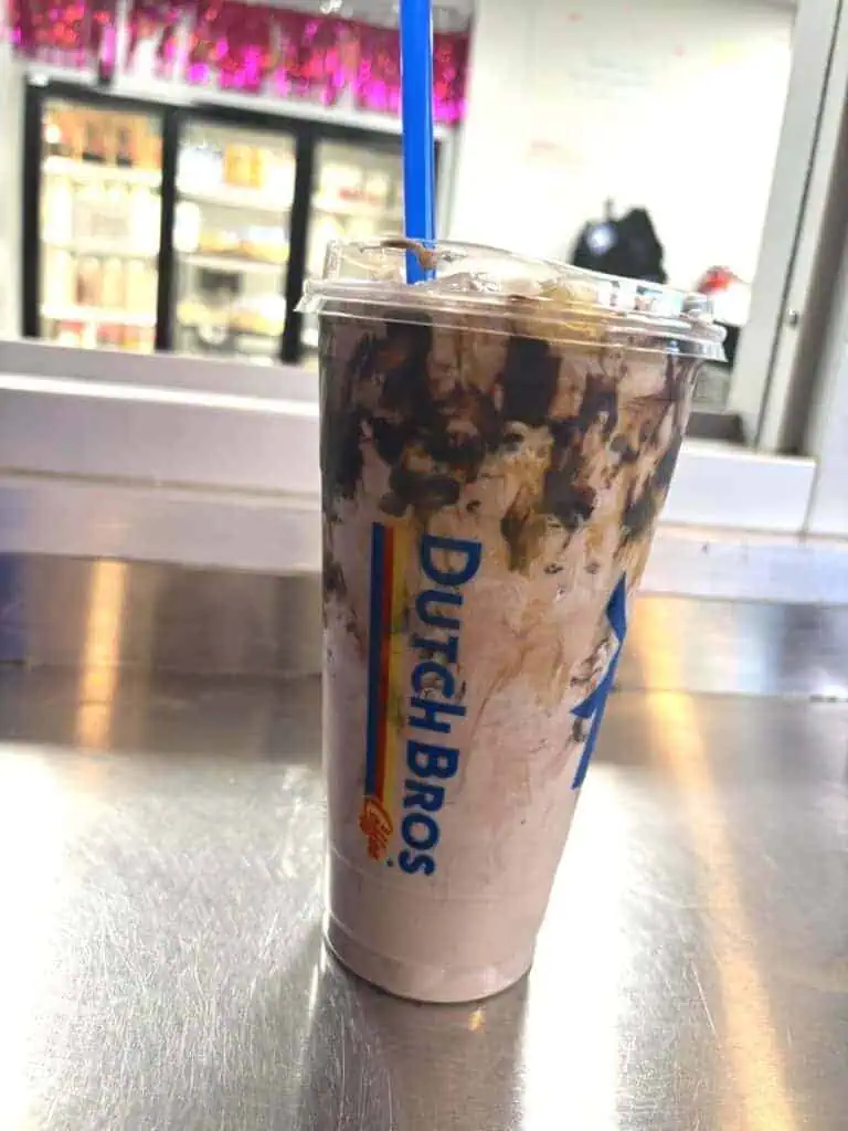 Large light ice mocha