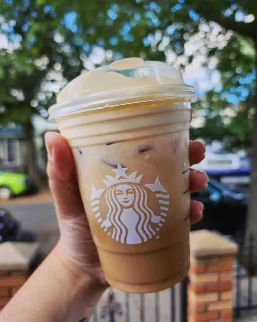 Pumpkin-Cream-Chai-Oatmilk-Latte