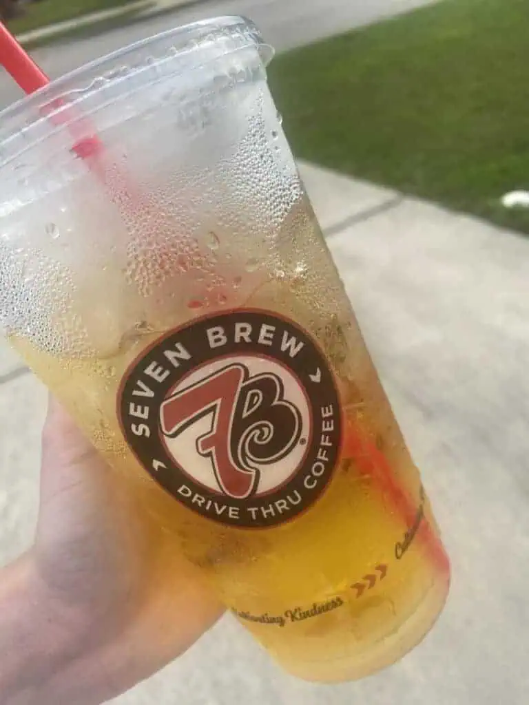 Green tea with mango and passion fruit