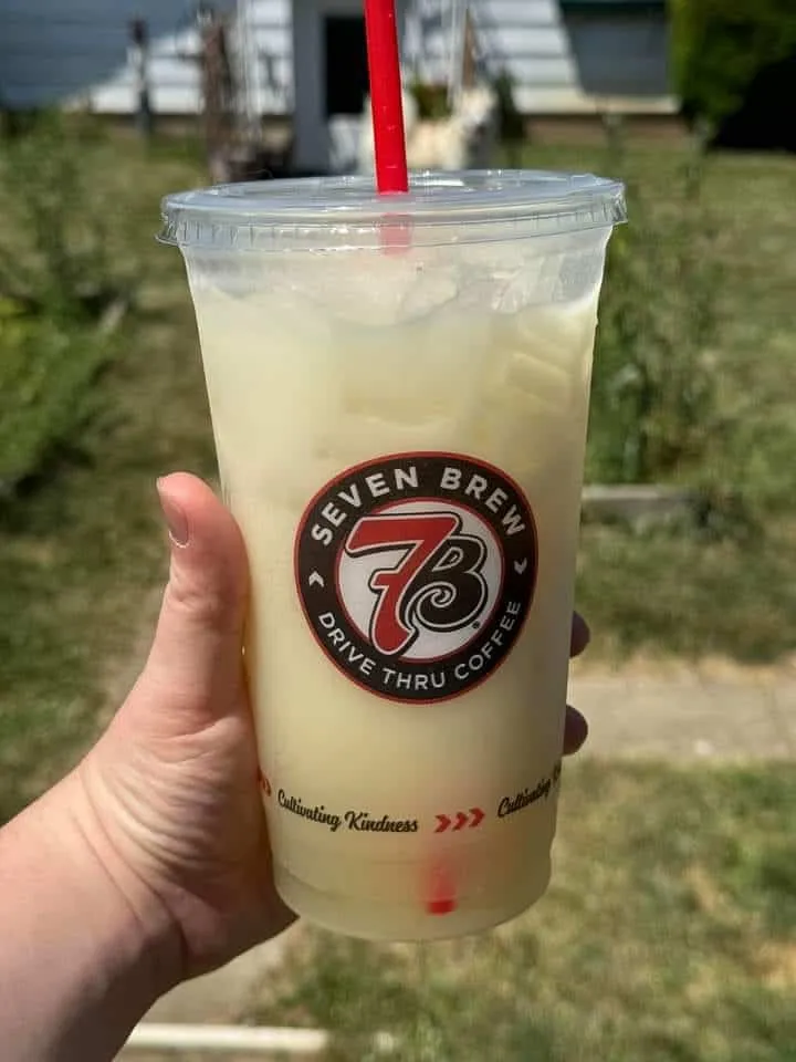 Island dream green tea with coconut milk