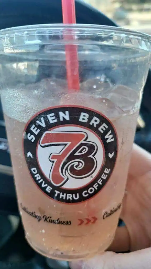 Small Iced peach fizz