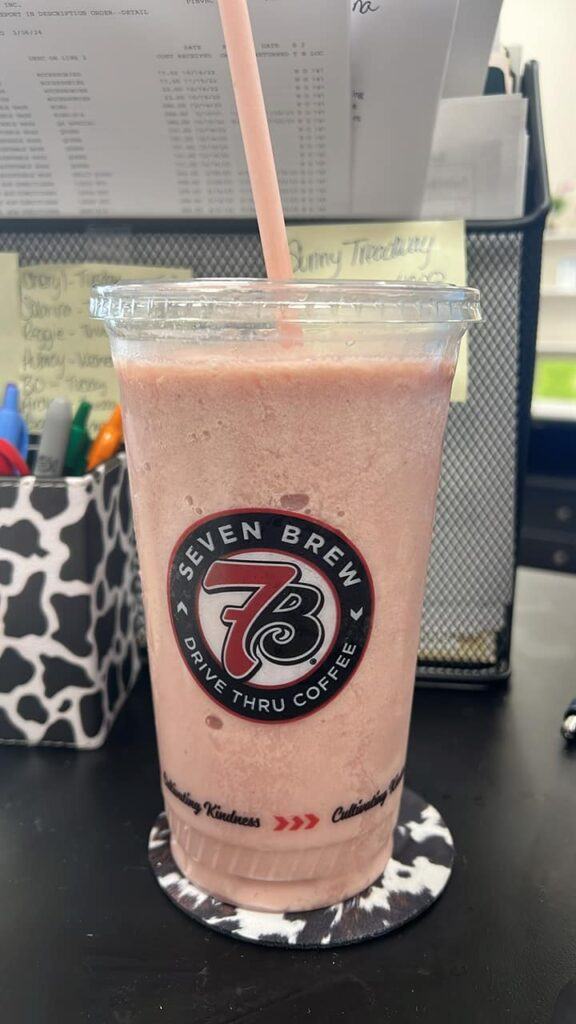 Strawberry 🍓 Banana 🍌 smoothie