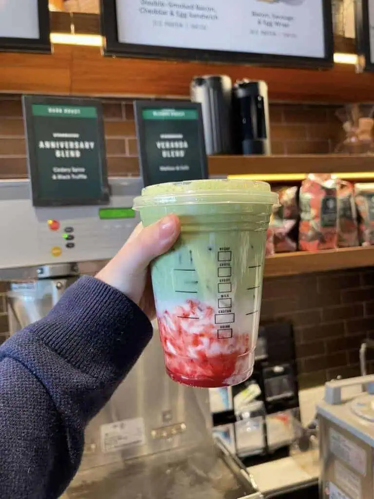 Strawberry Matcha Cold Milk