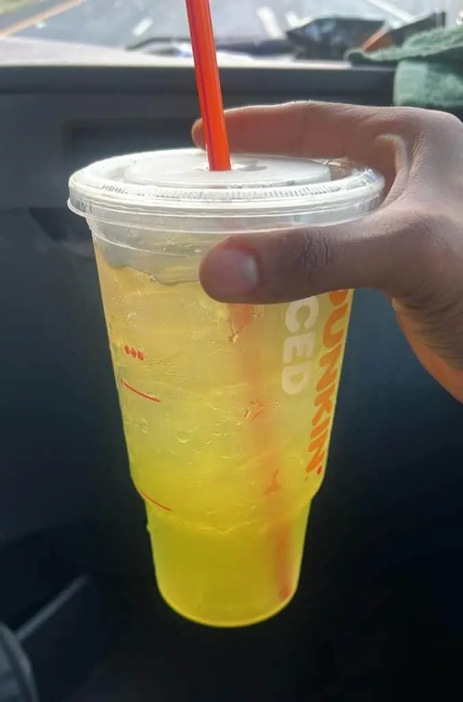 kiwi watermelon refresher with green tea - best Dunkin' refreshers