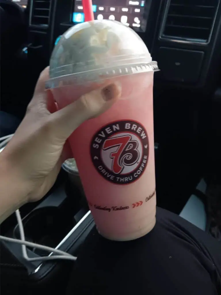 medium fizz chiller with strawberry, coconut, vanilla