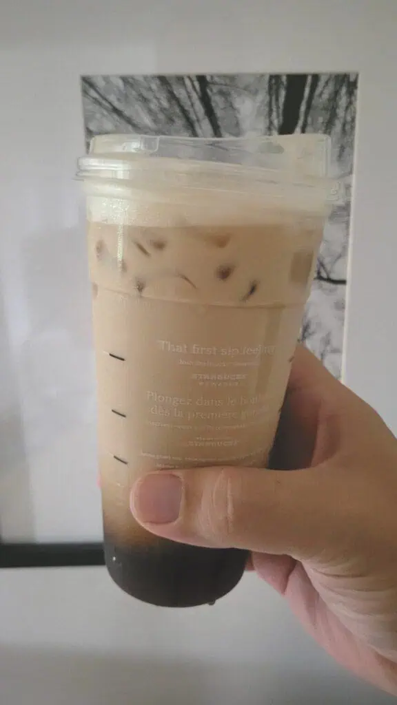 Apple Crisp Oat Shaken Espresso