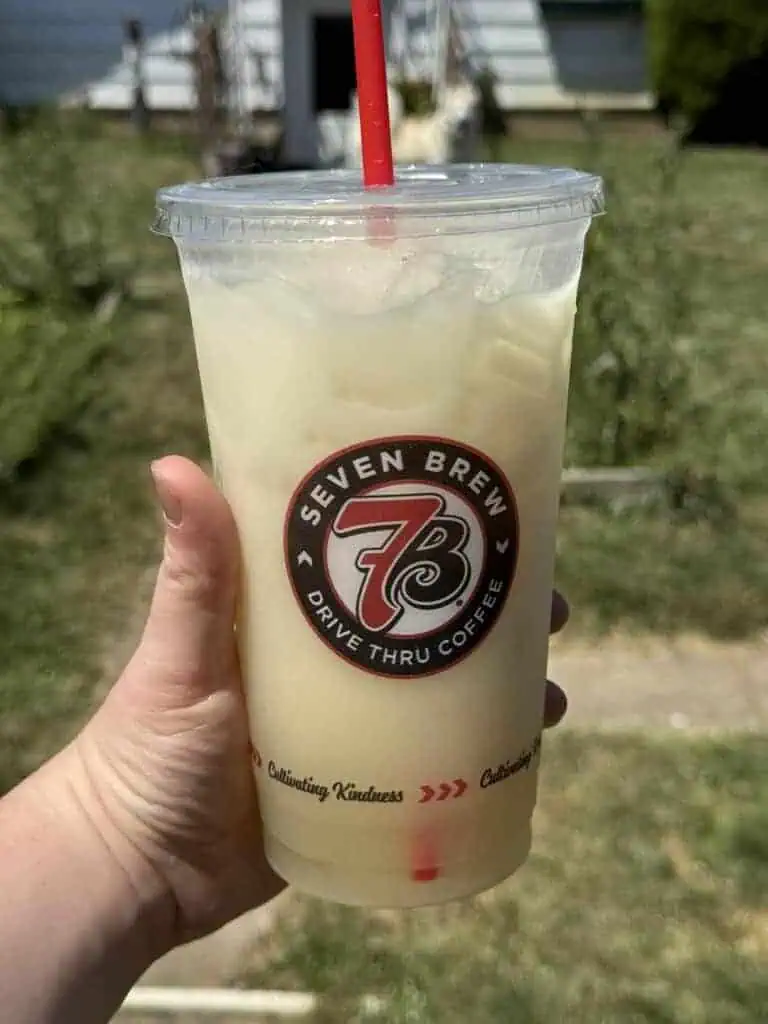 Island dream green tea with coconut milk