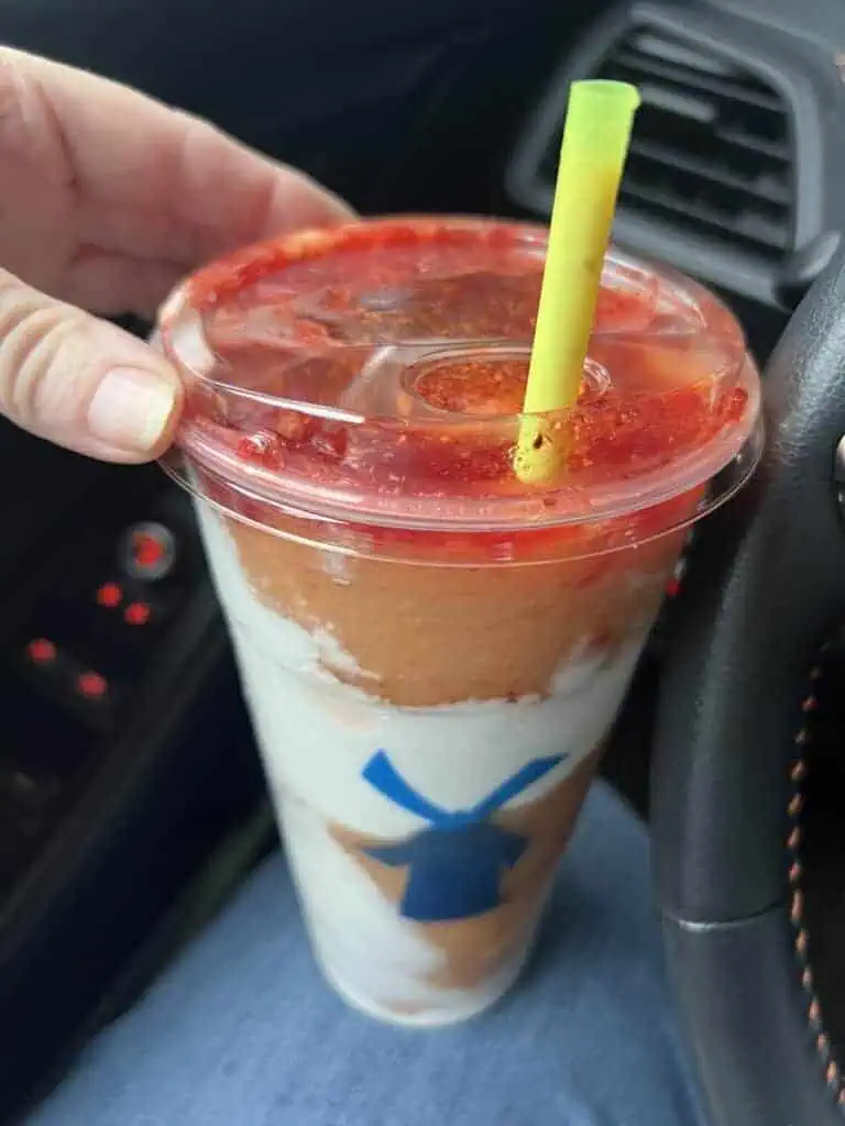 Mango/strawberry smoothie with tajin