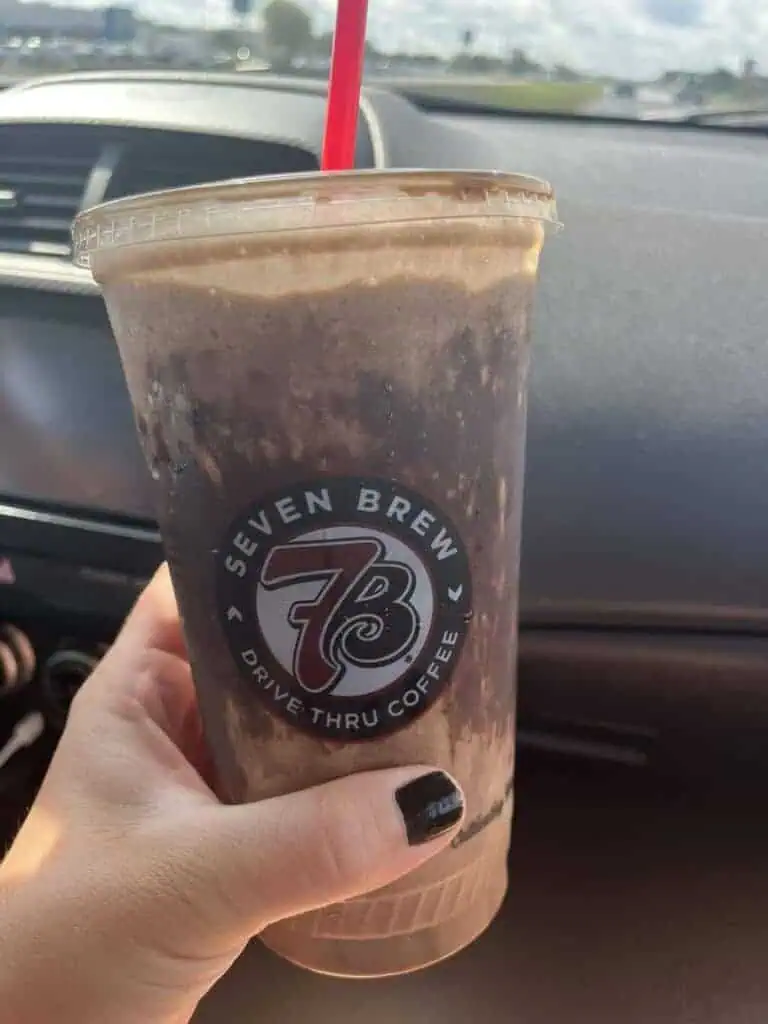 brunette + sugar free chocolate drizzle