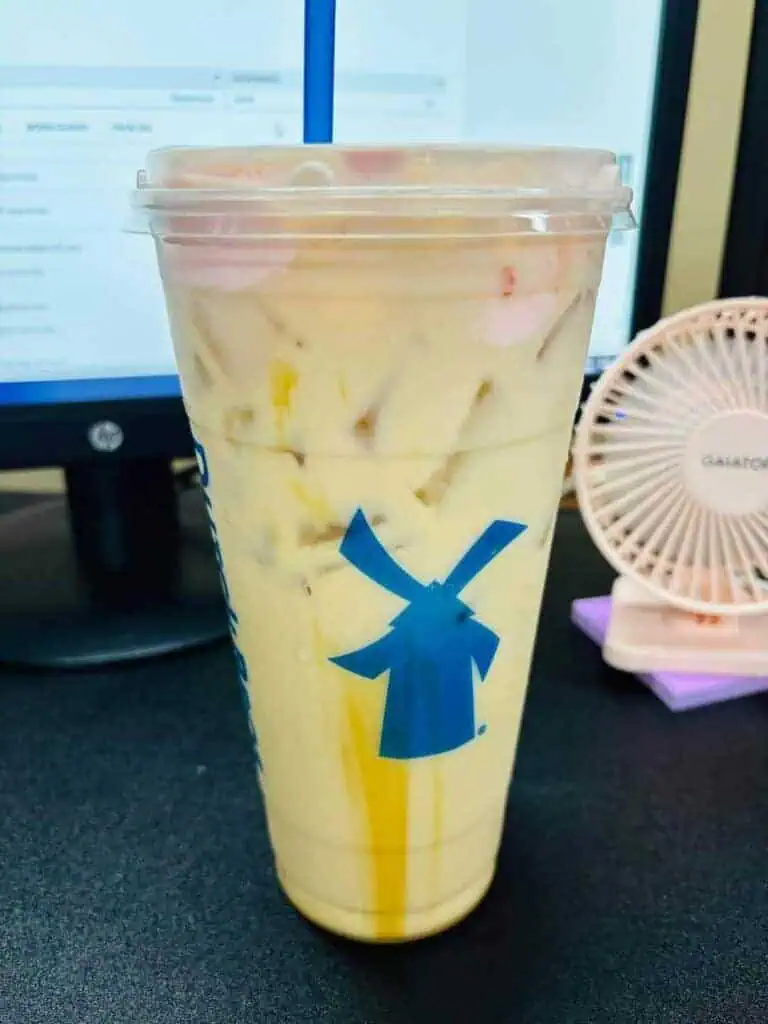 horchata chai with oat milk,