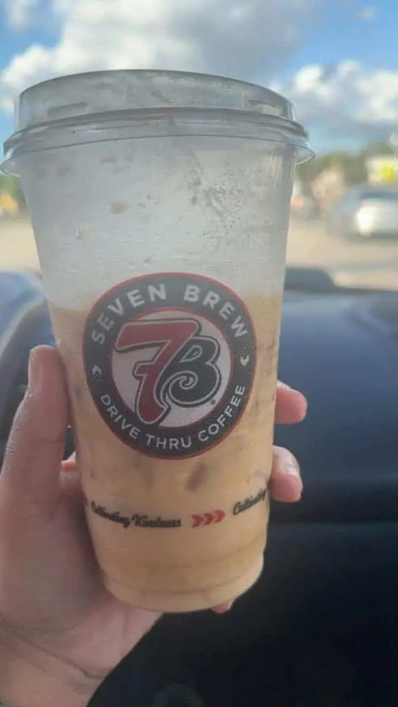 Iced Pumpkin Cinnamon Latte